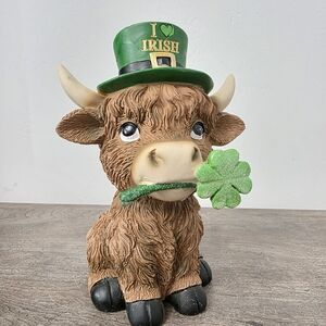 St Patricks day I love Irish Clover Highland Cow Decor